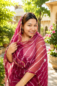 Leheriya Tie-Dye Organza Saree - Close Up